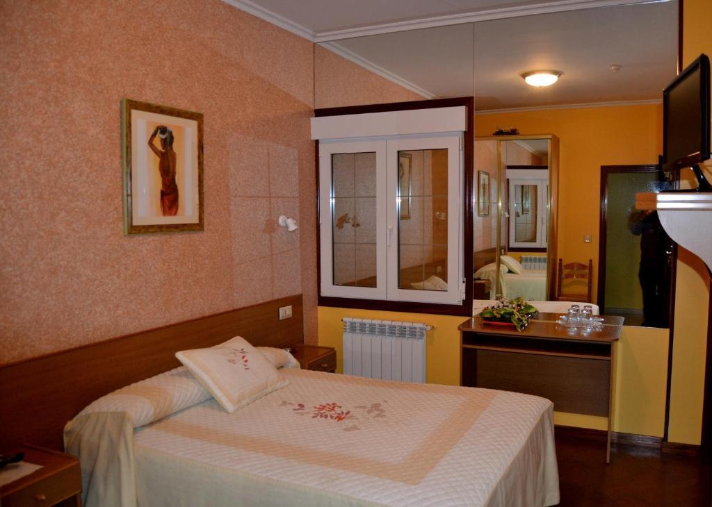 Hostal Residencia Bahia Лахе Экстерьер фото