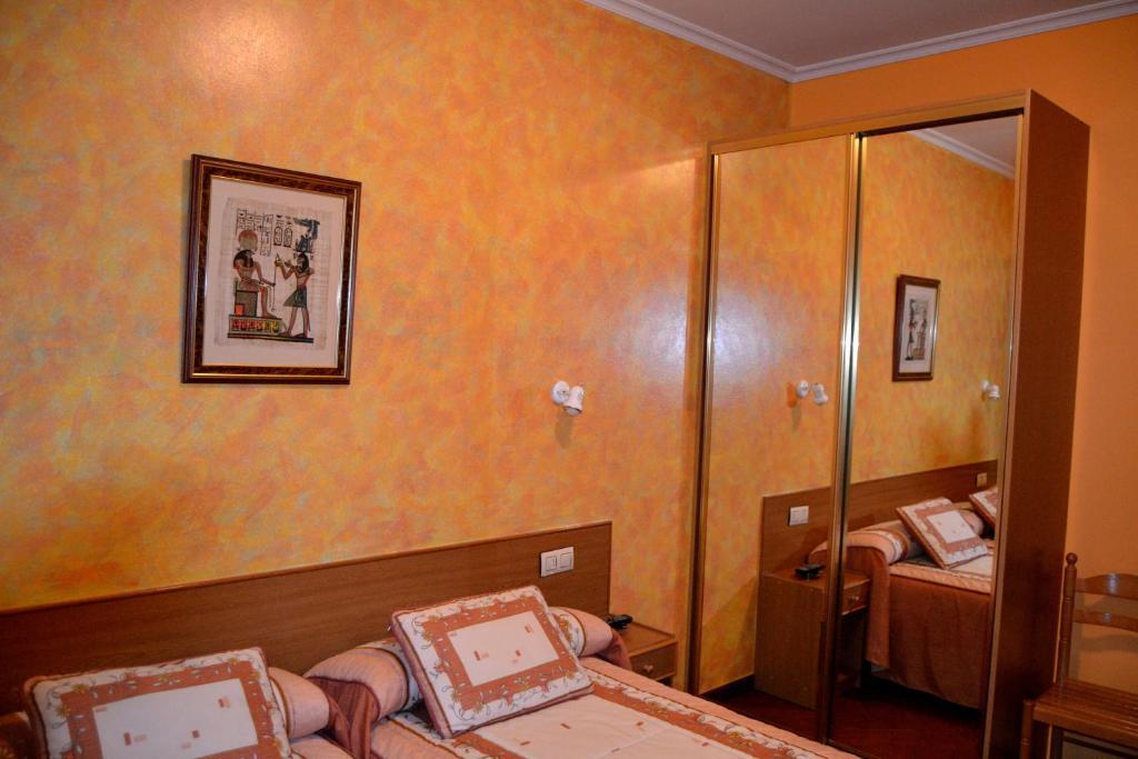 Hostal Residencia Bahia Лахе Экстерьер фото