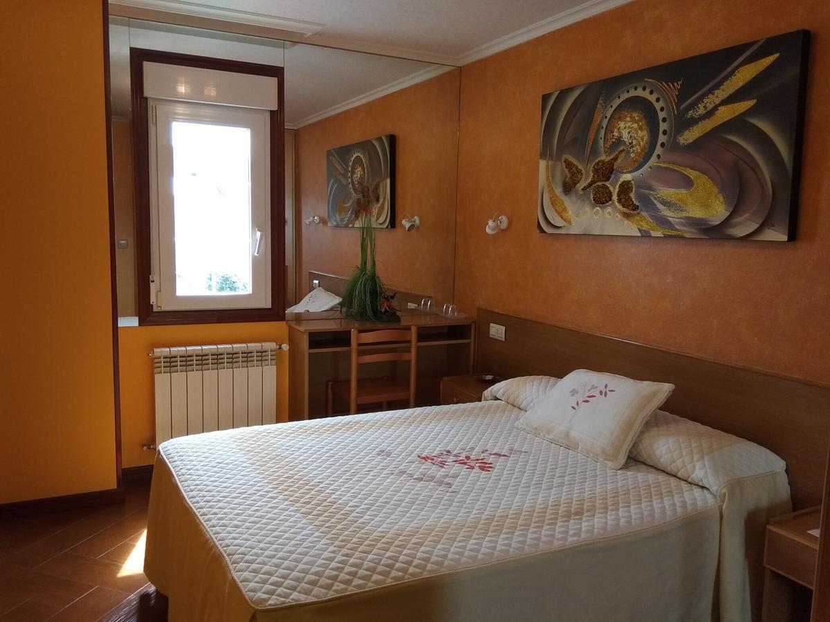 Hostal Residencia Bahia Лахе Экстерьер фото