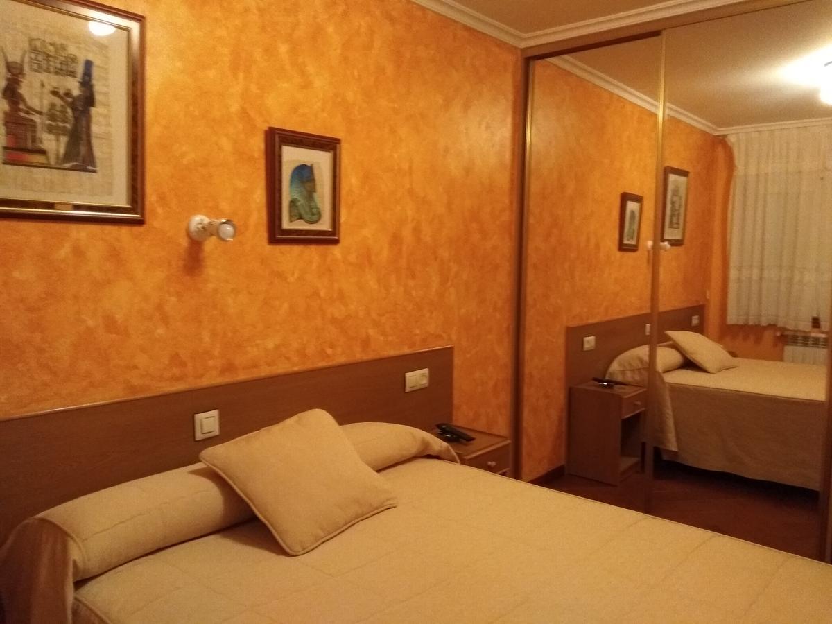 Hostal Residencia Bahia Лахе Экстерьер фото