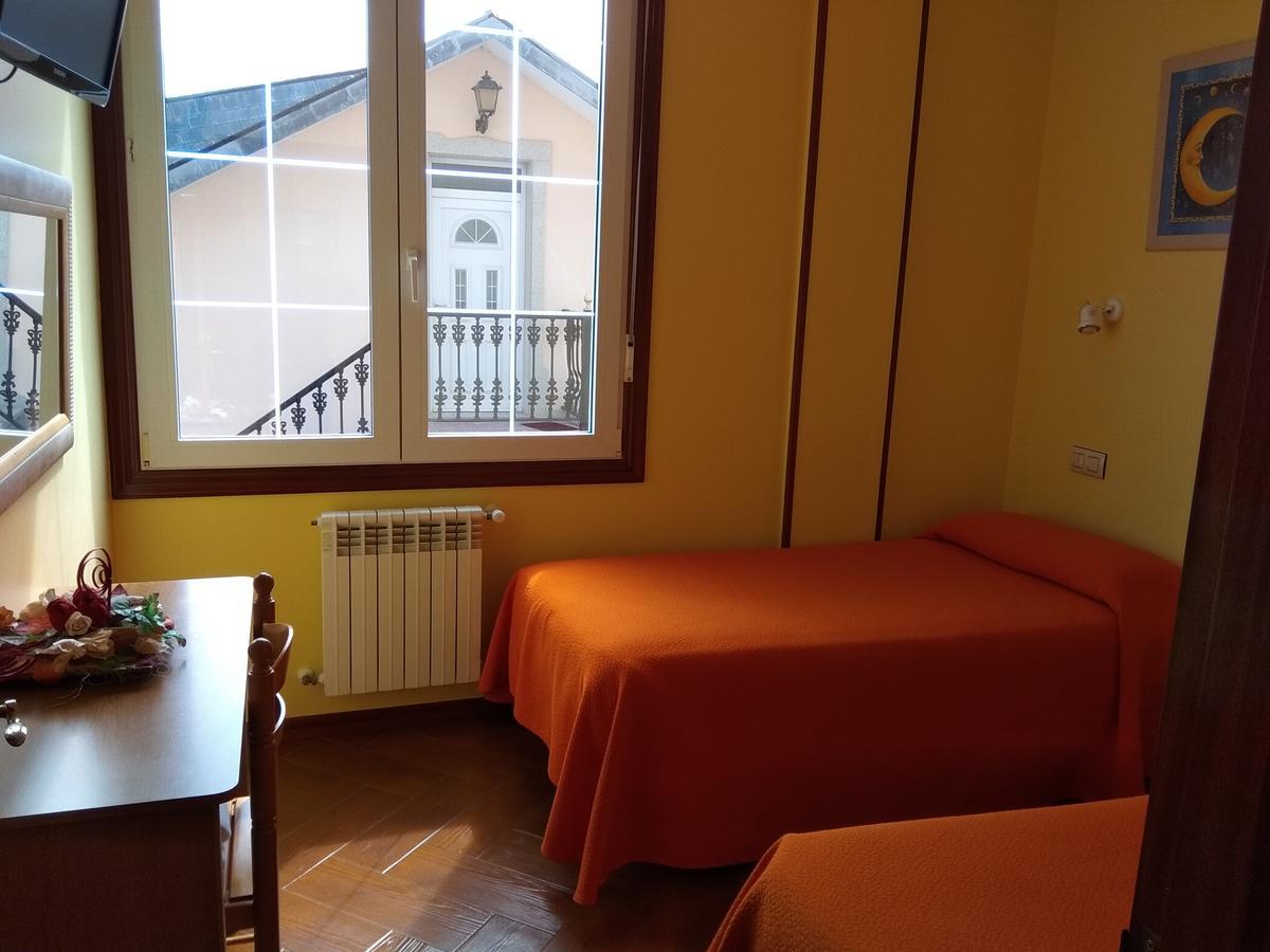 Hostal Residencia Bahia Лахе Экстерьер фото